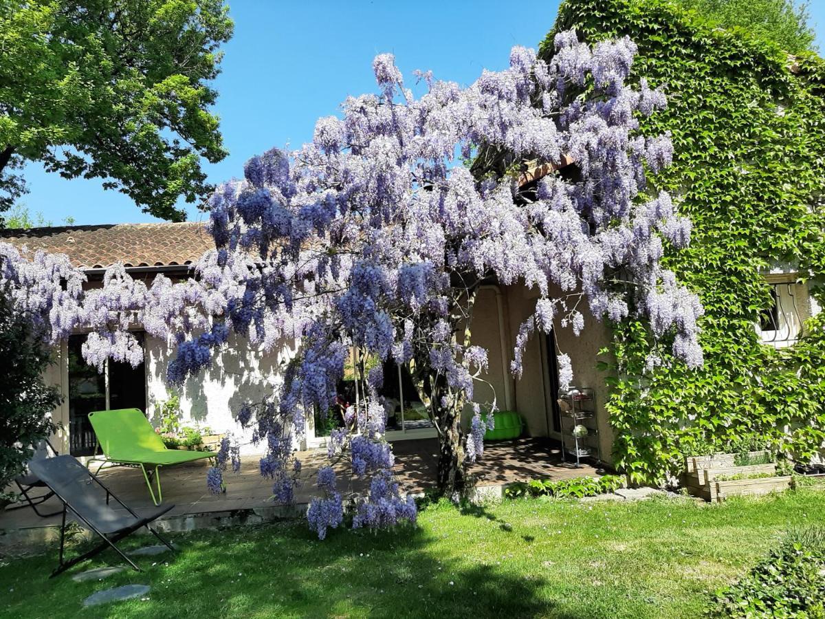 Bed and Breakfast Sakura Fontaine-le-Comte Экстерьер фото